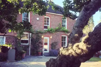 Image de Elegant 5 Bedroom Family Country House in Peaceful Rural Village, Dog Friendly