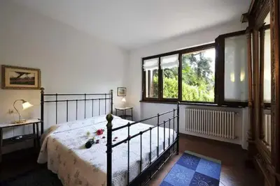 Cosy Cottage Florines  2 minutes walk from lake front in Lenno.