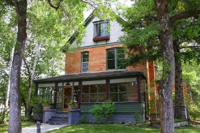 Historic Neighborhood 2 Blocks from Downtown Bozeman.