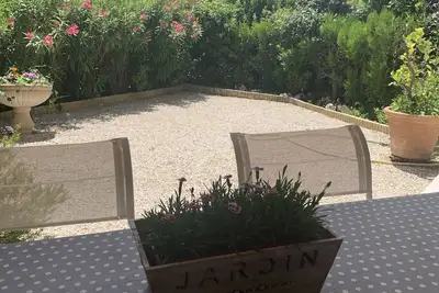 Image de Rez de Jardin à 5min à pied de la plage et du port