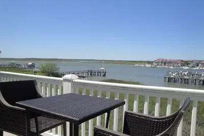 Image de Turtle Bay 15 - Riverfront - Dock & Pool
