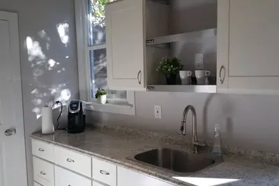 Image de Maison d'hôtes rénovée dans le quartier branché de Berkeley / Oakland Rockridge