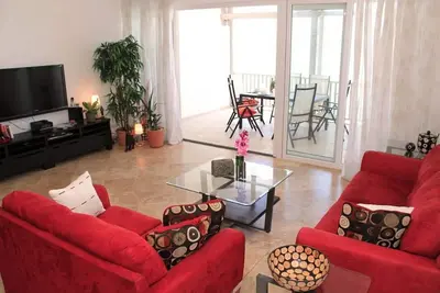 Image de The Caribbean Dream: beachfront, top floor, sea views, guest-friendly! !