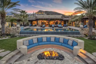 Luxury 6br Villa W/ Ocean View, Private Pool, Jacuzzi and more!