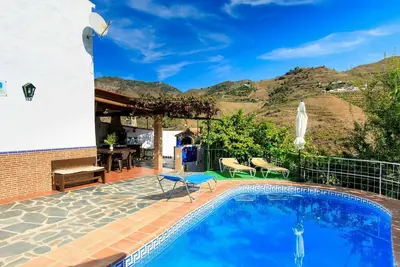 Image de Belle maison de vacances privée avec piscine privée, Wifi, Tv, terrasse, animaux admis, parking