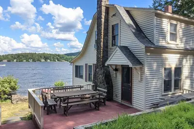Image de Waters Edge on Dockham Shore! Lake Winnipesaukee Waterfront!