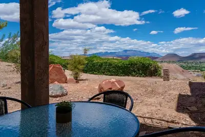 Image de Cozy Cactus Condo, Mountain View Patio, Pools, Hot Tubs, Gym, Pickleball, Resort