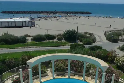 L'Écrin de Circé - Apartment directly on the beach. Air conditioning, fiber, parking.