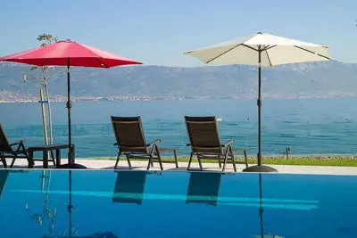 Image de Maison de vacances Slatine pour 1 - 8 personnes avec 4 chambres à coucher - Maison de vacances