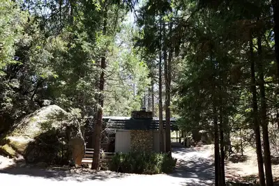 Image de Gorgeous Designer Cabin Inside Yosemite National Park