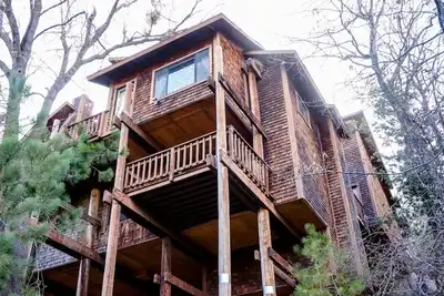 Image de Gorgeous Mountain Escape, up to 12!