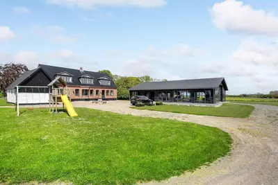 Image de Superbe maison de 8 chambres à Nexø