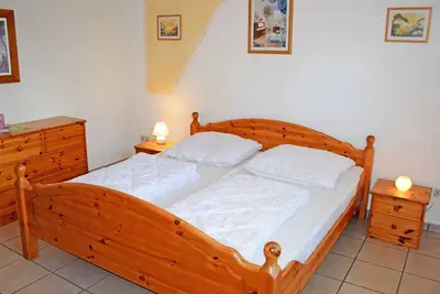 Image de 01 Ferienwohnung mit Gartenterrasse - RĂĽgener Ferienwohnungen in Beuchow