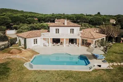 Image de \nSt-Tropez Pool  Beach Villa 4br \n