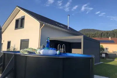 Image de Maison moderne entre la montagne et la campagne