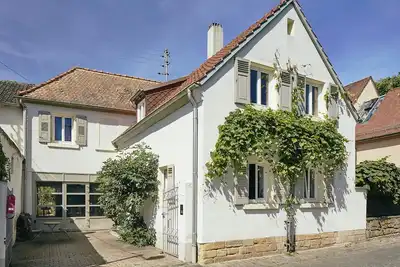 Image de Charming house with shared use of garden