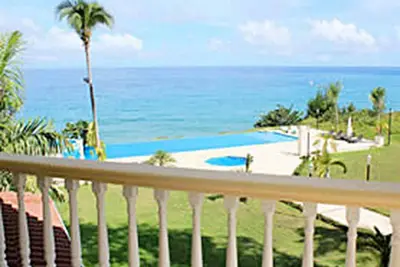 Image de 2bd 2bth jacuzzi\/balcony\/top floor with seaviews in central beachfront residence