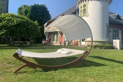 Image de Manoir de la Tour dans un parc grandiose avec vue sur le lac du Bourget