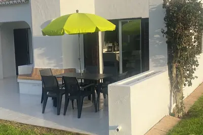 Image de 3 Bedroom 2 Bath, Poolside, Air Con/Wifi /Swimming pools Hundreds of Tv channel