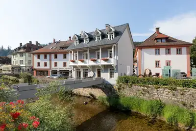 Image de Traumhafte Ferienwohnung in Annes Haus im Süßen Winkel am Fluss