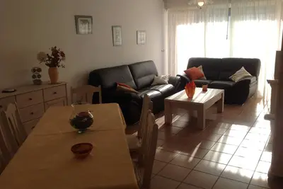 Image de Bel appartement climatisé avec terrasse, à 50 m de la plage de Calvi
