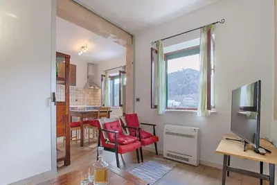 Image de Holiday house Zvecanje, Private pool, Beautiful nature