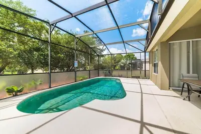Image de Private Pool | Resort Perks | Close to Disney Fun