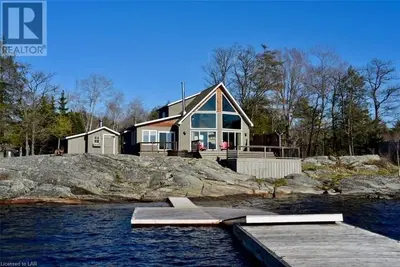 Image de Your Waterfront Gateway to Georgian Bay next to Muskoka