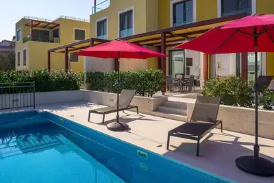 Image de Maison de vacances Slatine pour 1 - 12 personnes avec 6 chambres à coucher - Maison de vacances