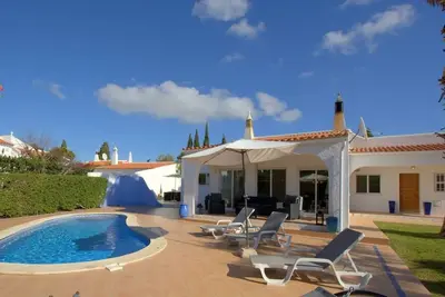 16 Centeanes Fabulous Location Just Short Walk to the Beach