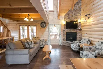 Image de Luxury Cabin with Kitchen, Fireplace, Living Room. Sleeps up to 8