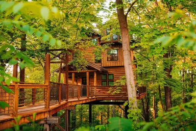 Image de Incredible Treehouse with Breathtaking Views - Sleeps up to 6