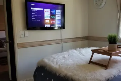 Image de Dedicated Patio, Roku & Self Check-In