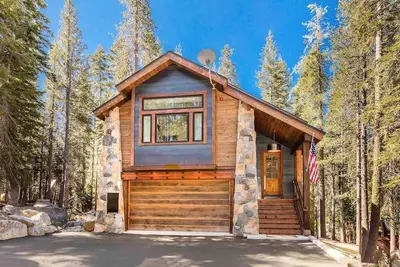 Image de Spacious Three-level Home near Sugarbowl
