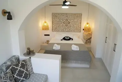 Image de Monsoon Skiathos Luxury Home for 2, Brand new house in skiathos town.