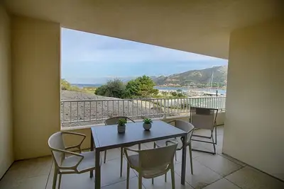 Image de Marine de Sant'Ambroggio - Modern apartment with sea view - F2-A Marina 5