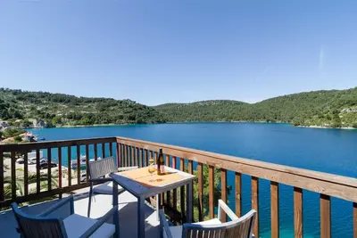 Corso turquoise view, 1br Apt with balcony and sea view