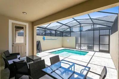 Image de Luxury Town Home With Splash Pool in Solara Resort