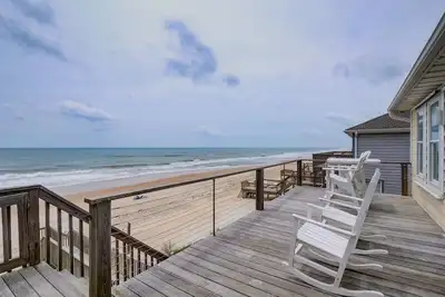 Image de 4 Bedroom Direct Oceanfront- private hot tub