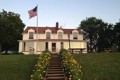 Image de Madison Lakehouse – Spectacular Sunsets, Triple Lot.