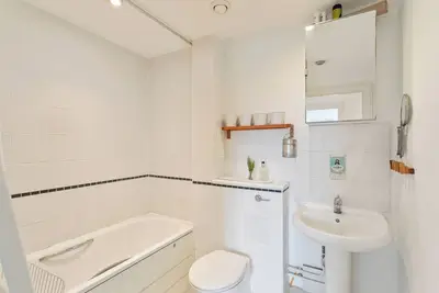 Image de Amazing 2 Bed Apt w/Balcony nr Stoke Newington