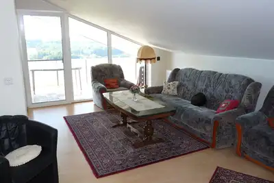 Image de Bel appartement avec vue imprenable sur la vallée et une grande aire de jeux