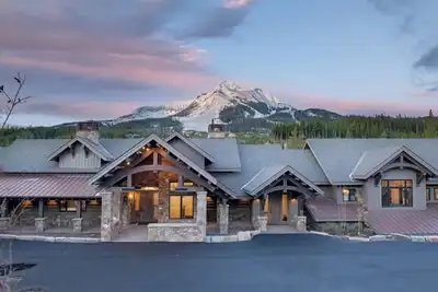 Image de Alpine Peak Lodge | Big Sky | 10 Bed, 17 Bath