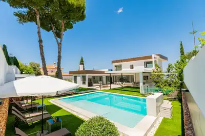 Image de Cubo's Villa Elena / Piscine privée / wifi / barbecue / chauffage au sol / climatisation