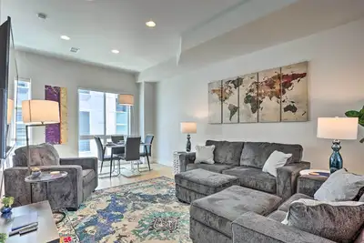 Image de Trendy Denver Townhome - Walk to Mile High Stadium