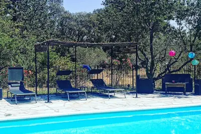 Image de Le Mas de l'Amourié, spacieux gîte avec piscine en Drôme