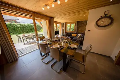 Image de Appartement 3 chambres avec jardin et Jacuzzi en plein centre