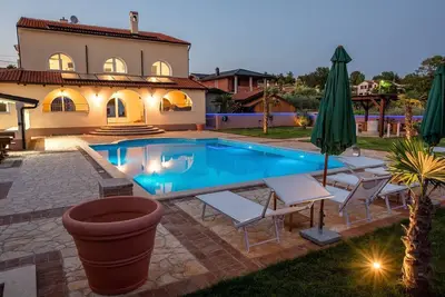 Image de Via Flavia/Four Bedroom Apartment with common pool