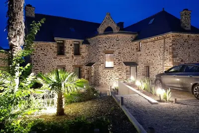 Image de T3 dans maison de caractère plage des Rosaires