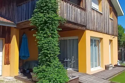 Image de Maison proche des commerces, gare, ports et non loin des plages du bassin.